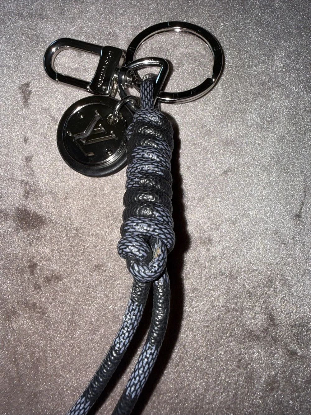 Louis Vuitton Silver Gray Black Leather Damier Key Holder Cord Keyring